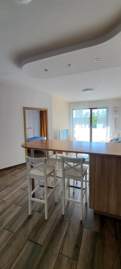 Apartment Wellsituated 1 Bedroom In Freeparking