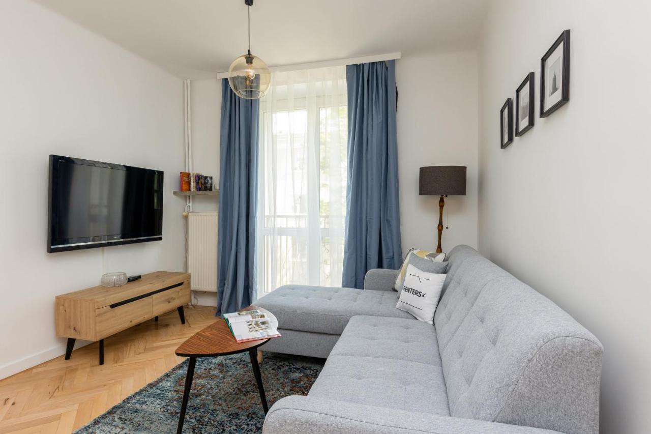 Apartment Tasteful In Center By Renters