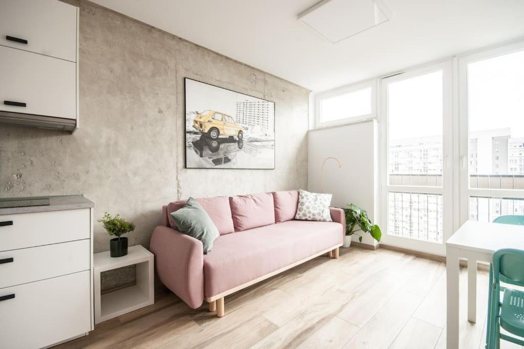 Unique With Stunning View & Netflix Apartament