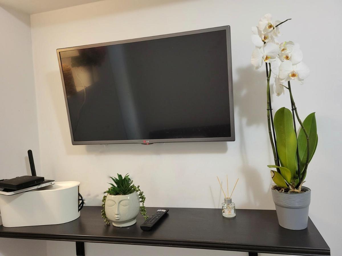 Underground Apartment Warschau