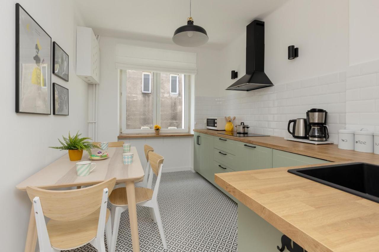 Apartment Tasteful In Center By Renters