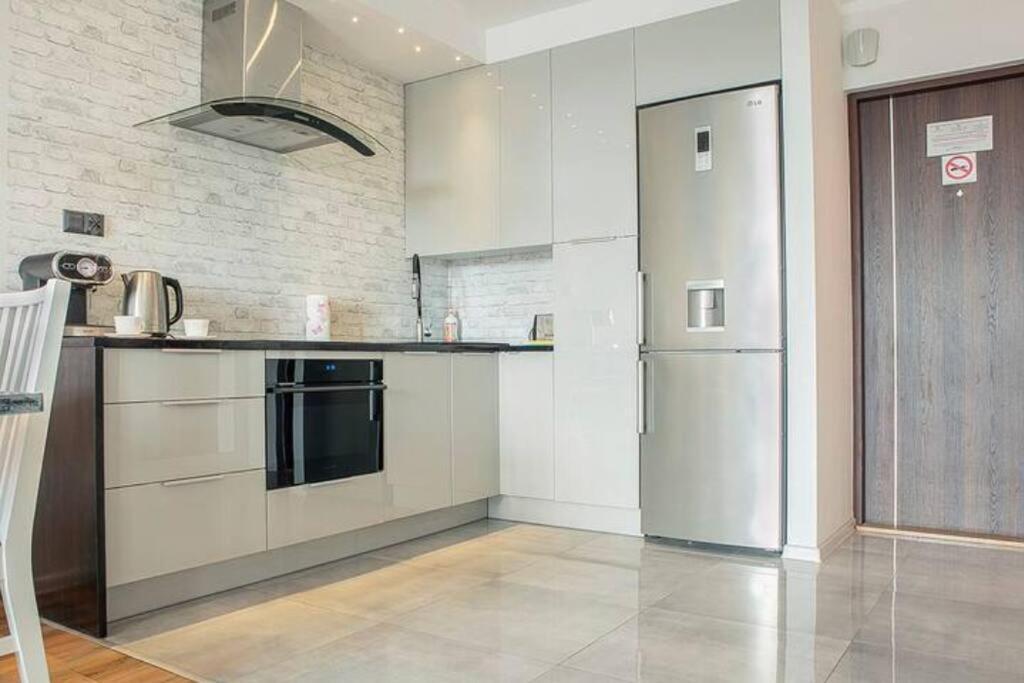 Center-comfortable And Stylish Apartment- P2