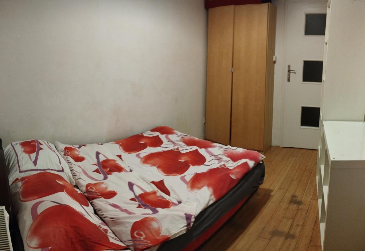 Privatunterkunft Valda ,pokoje Przy Trasie Torunskiej *