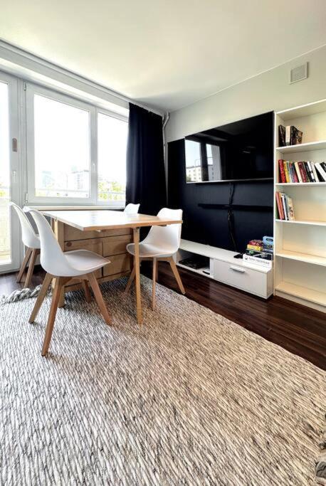 Concierge Anielewicza * Warszawa