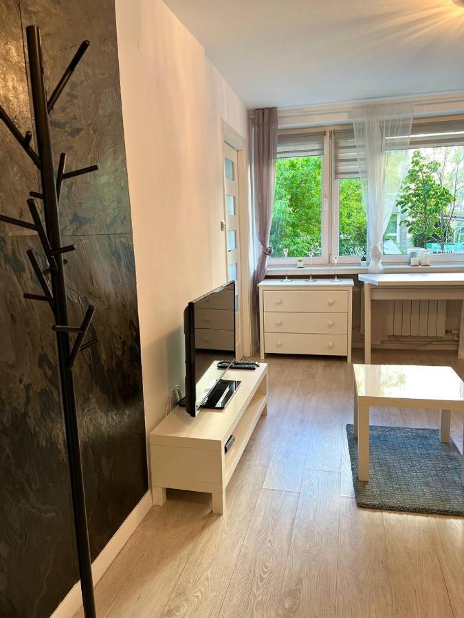 2-rooms Cute Apartment, Metro, Wi-fi - By Hik