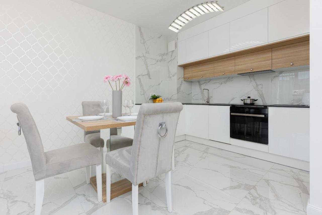 Praga Arte With Parking & Balcony By Renters Apartament Warszawa