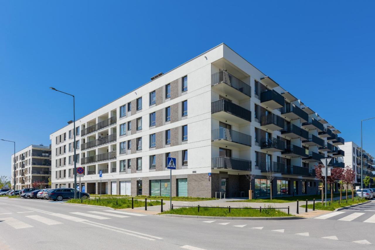 Praga Arte With Parking & Balcony By Renters Apartament *