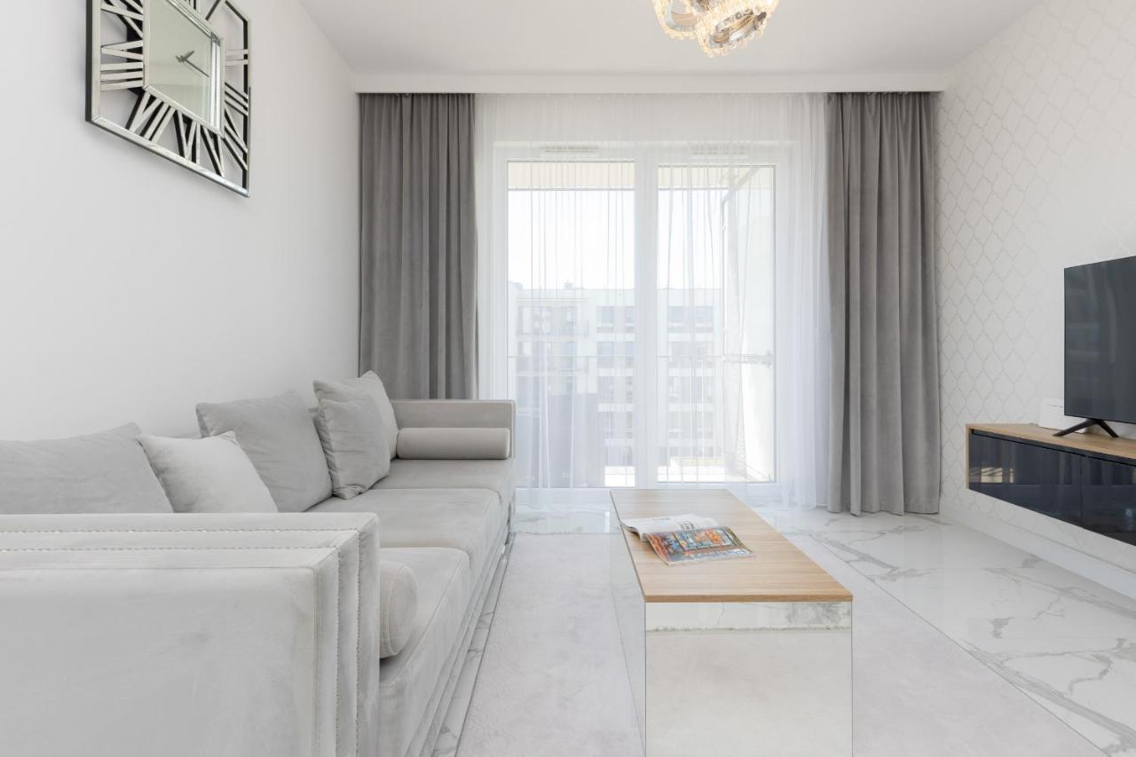 Praga Arte With Parking & Balcony By Renters Warszawa