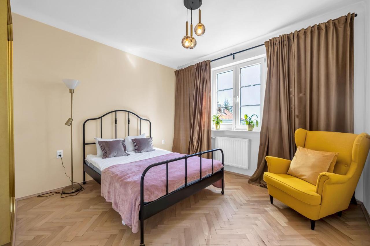 Unique Old Town 2br Stara 7 Apartment