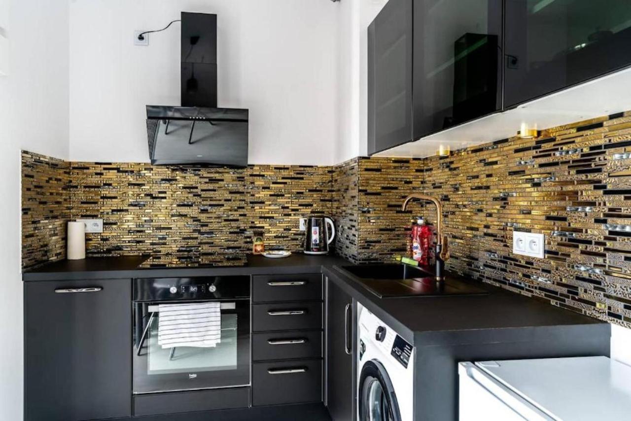 Stylish In Luxury Building- Browary- Location- Center- Kroch Apartament Warszawa