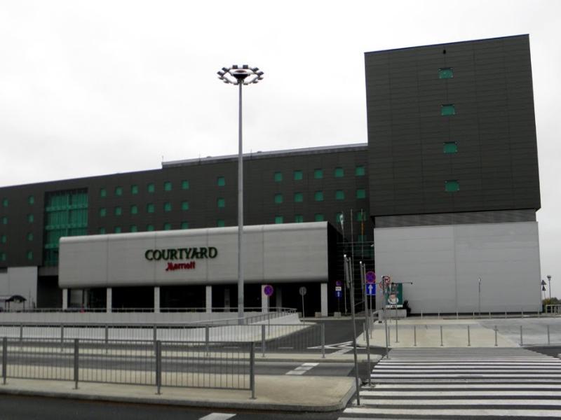 Courtyard By Marriott Airport Hotel Warsaw