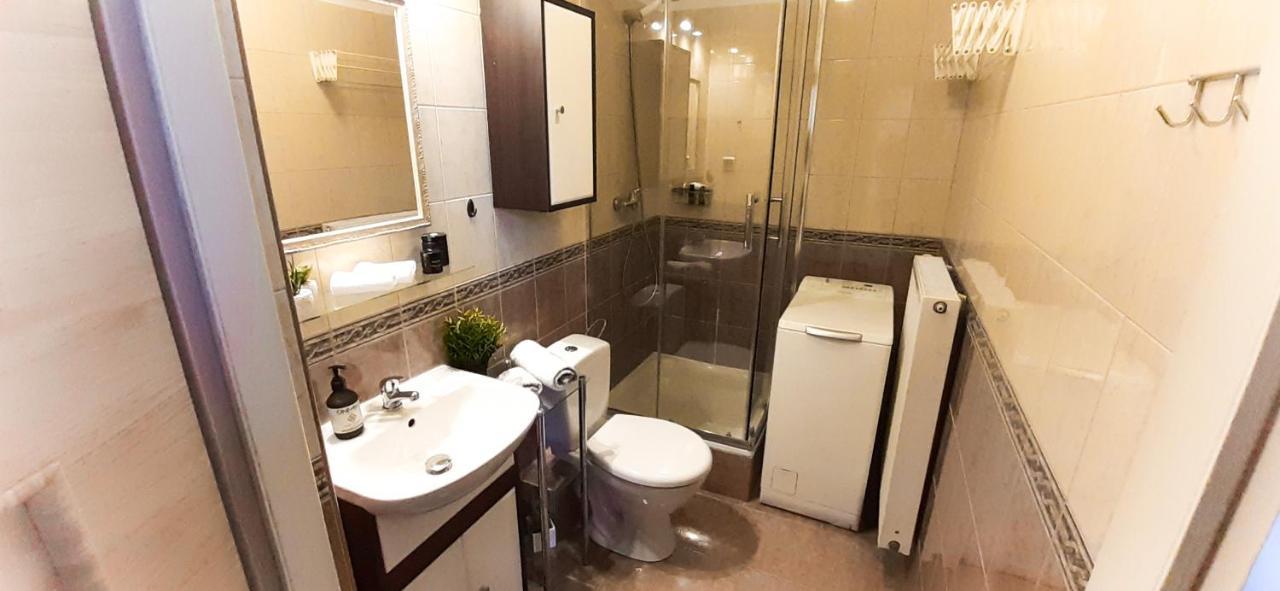 Rondo Onz Metro, Krochmalna 32a Street Apartamento Varsóvia
