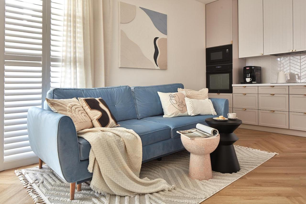 Apartament Zoli Stork - Hubnera 5 Warszawa