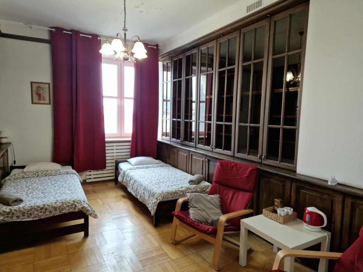 Wood Stara Ochota Privatunterkunft