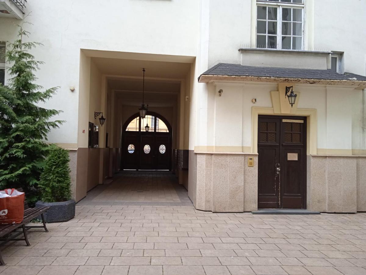 Wood Stara Ochota Privatunterkunft *