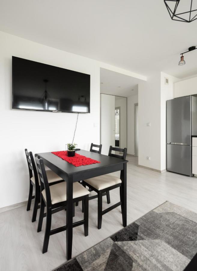Apartment Witolinska White & Black