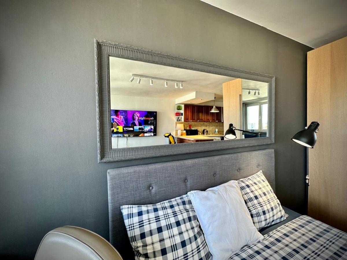 Super White 2x Metro Scisle Centrum Wifi 300 Mbs New Apartment