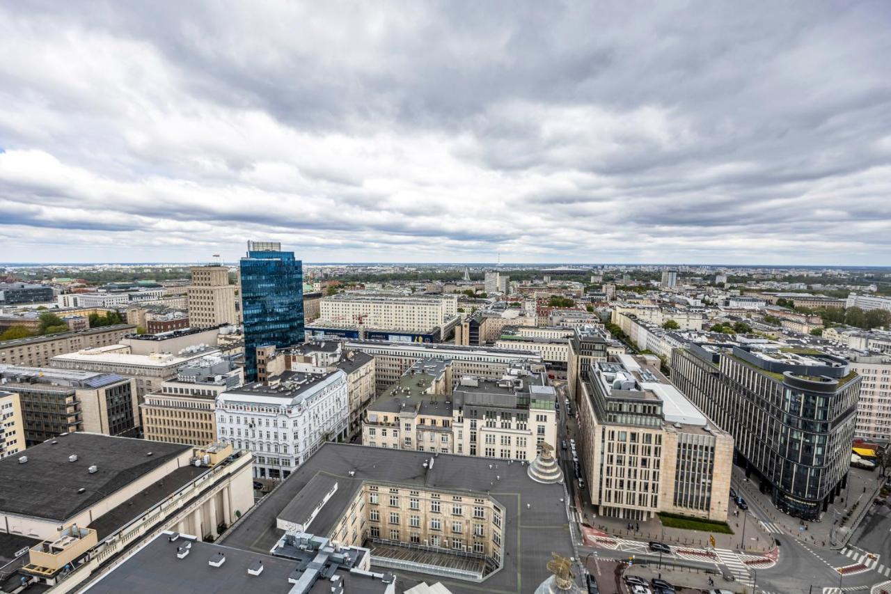 23rd Floor 3br With Views Of
