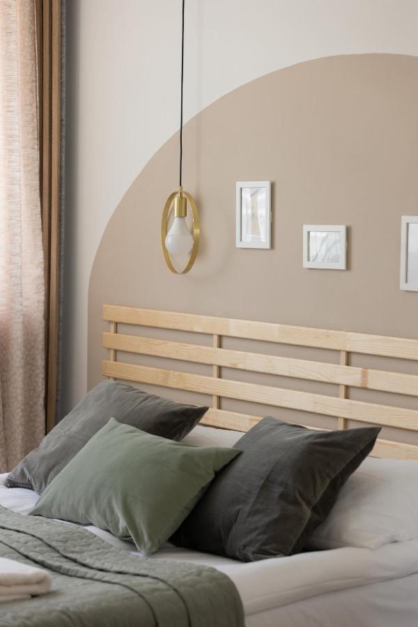 Apartament Zlota With View On Palace Of Culture And Science By Renters Apartament *