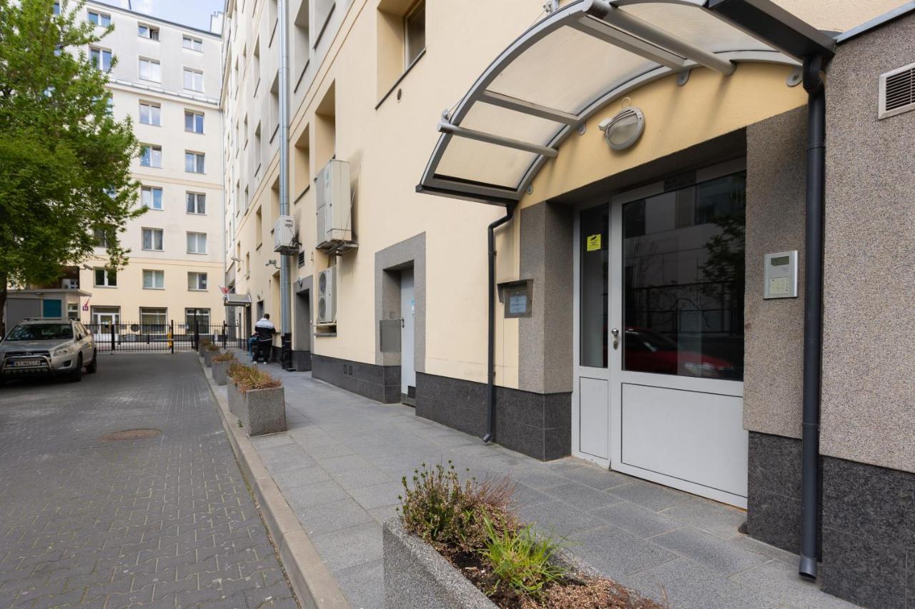 Fashionable Center By Renters