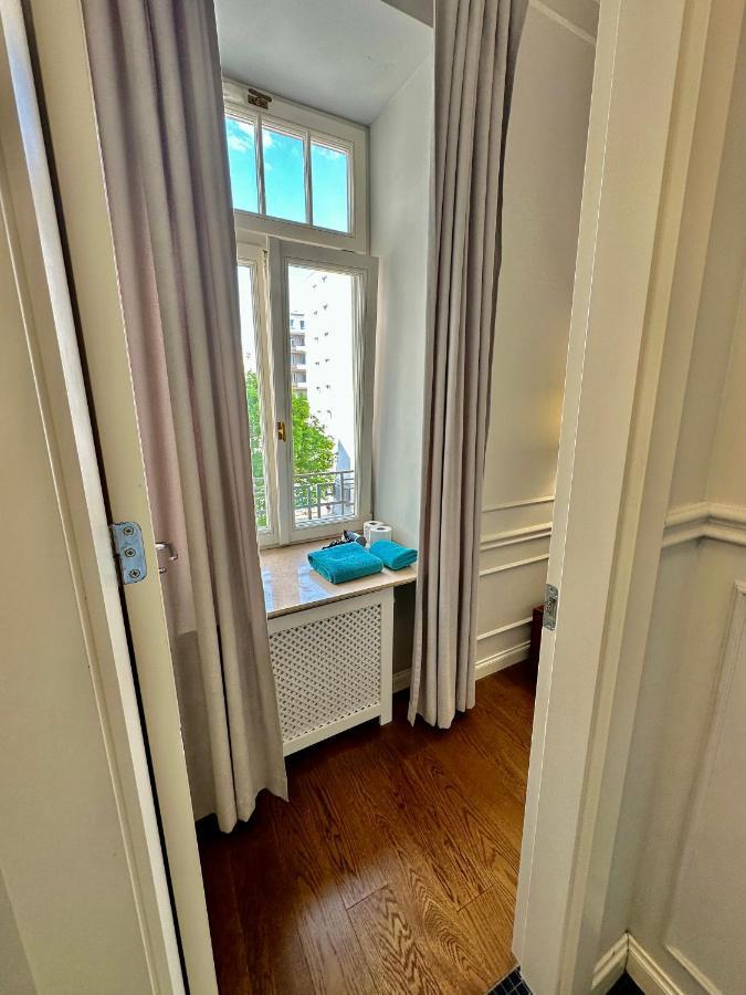 Apartment Decor Metro Wifi 300 Mbs 65tv Netflix Hbo