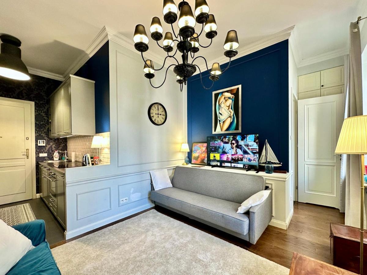Decor Metro Wifi 300 Mbs 65tv Netflix Hbo Apartment Warsaw