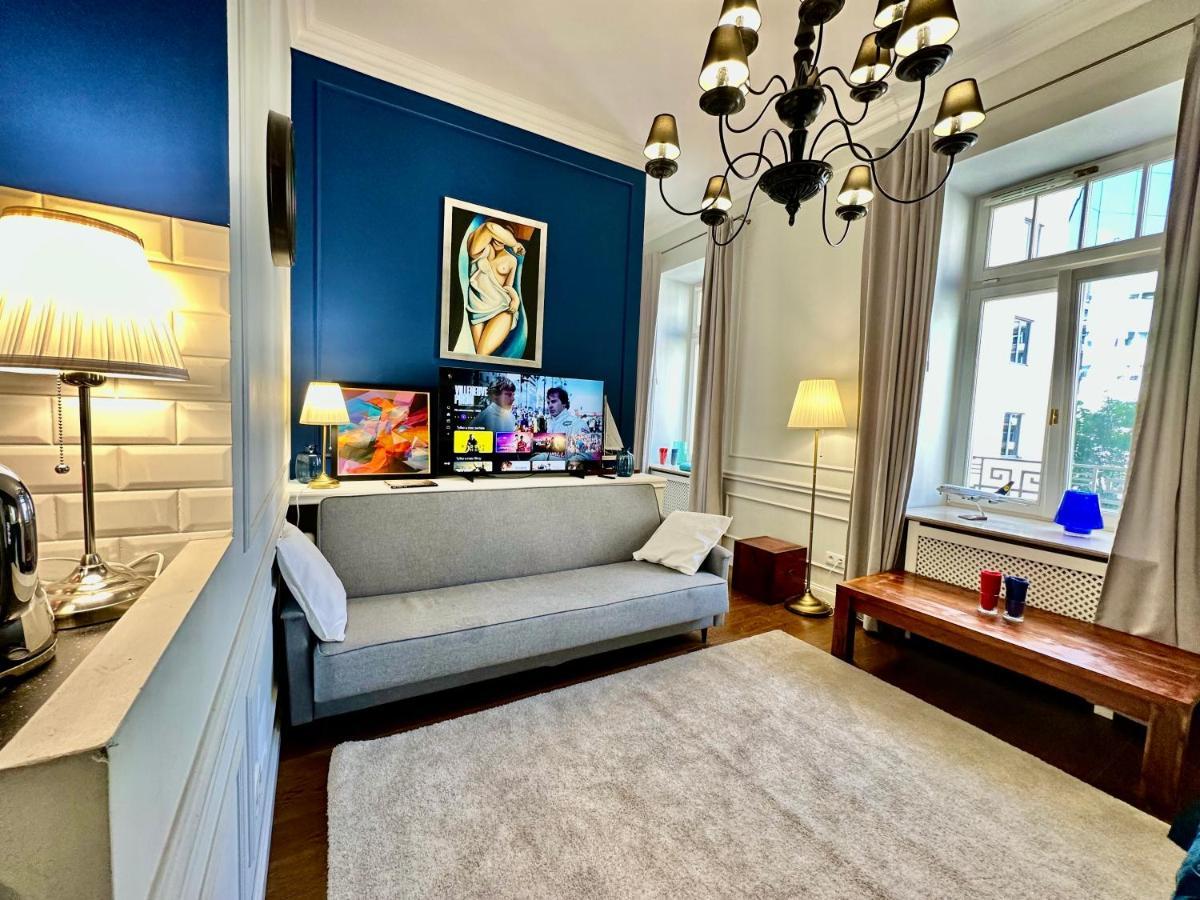 Decor Metro Wifi 300 Mbs 65tv Netflix Hbo