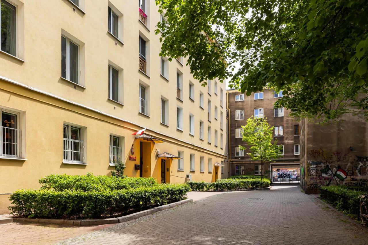 Tasteful In Center By Renters Apartment Warsaw