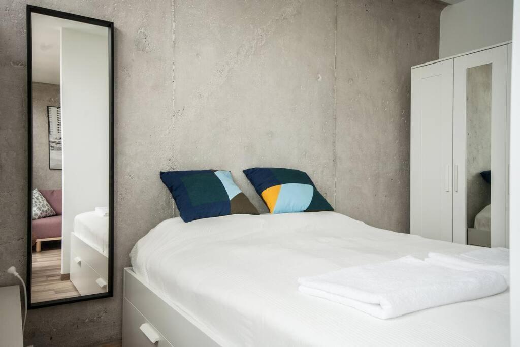 Apartament Unique With Stunning View & Netflix Warszawa