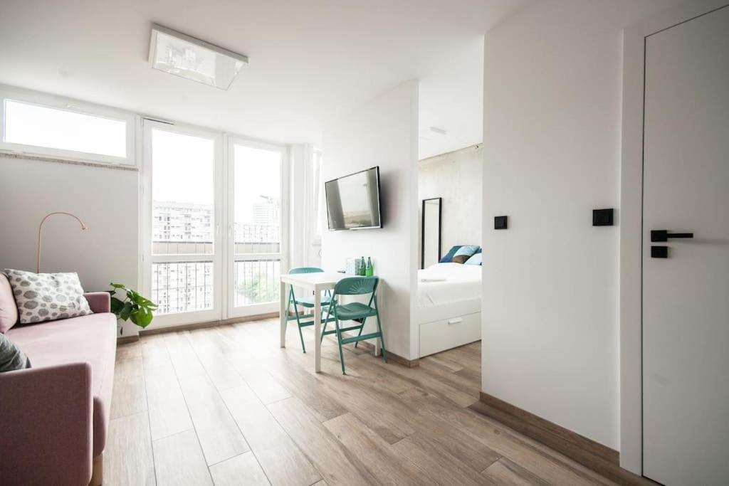 Unique With Stunning View & Netflix Apartament *