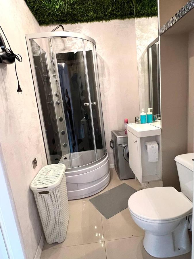 Apartment 2-rooms Cute Apartment, Metro, Wi-fi - By Hik Warsaw