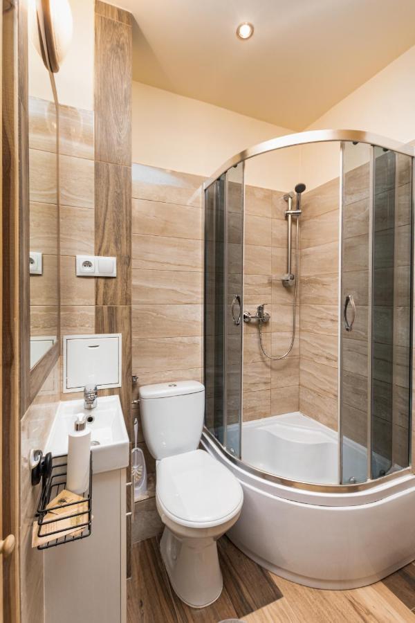 Walowa 4 By Homeprime Warsaw