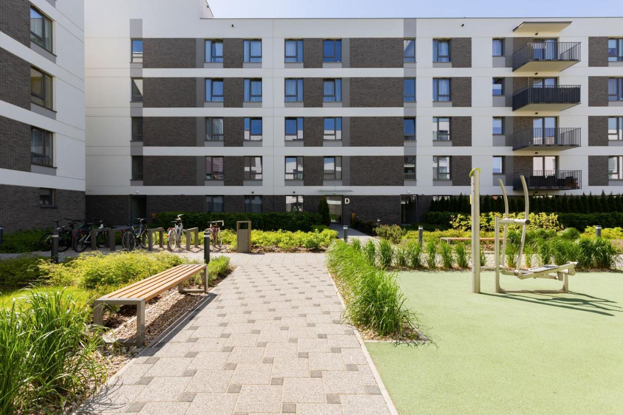 Apartment Praga Arte With Parking & Balcony By Renters