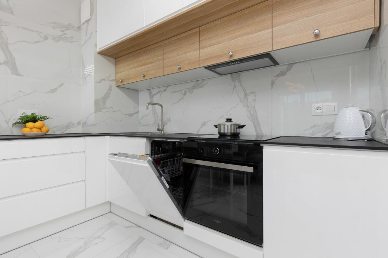 Apartament Praga Arte With Parking & Balcony By Renters *