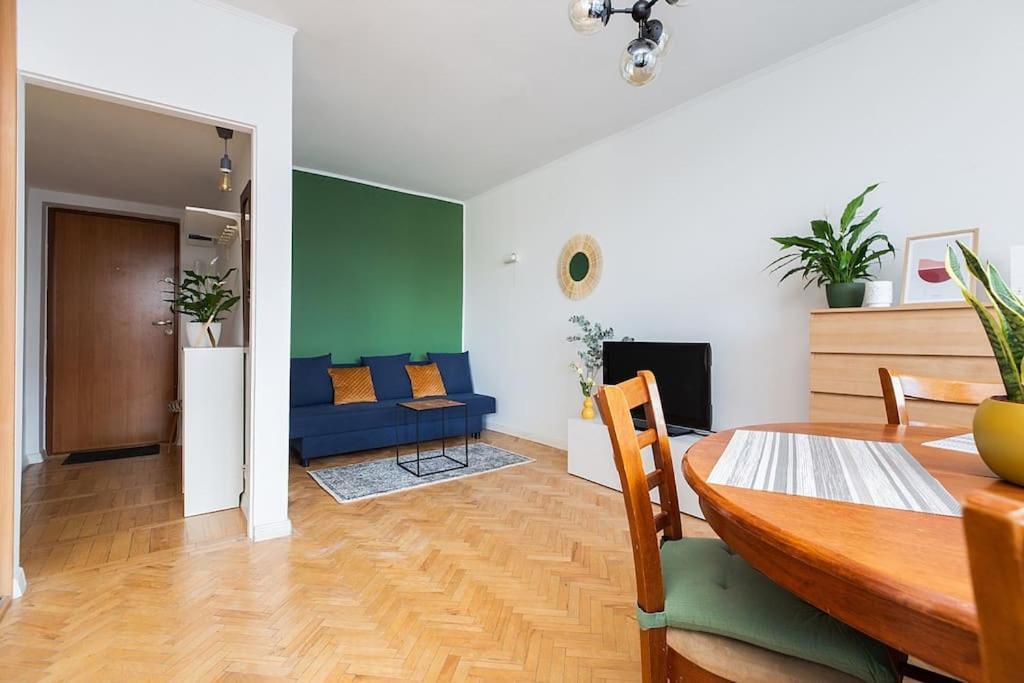 Apartment Close To Old Town - Cosy, Fully Equipped *