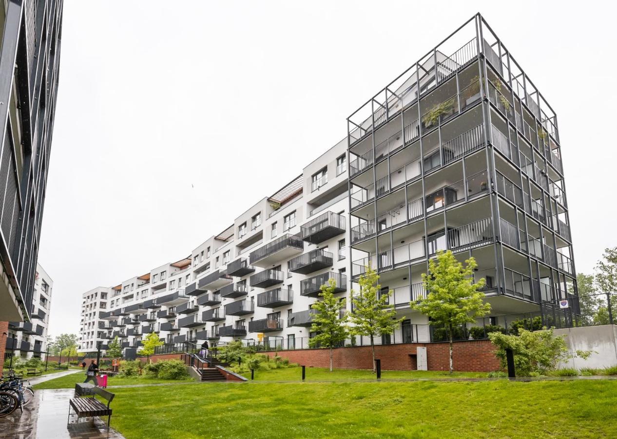 Bohema Place - Metro Szwedzka Apartment