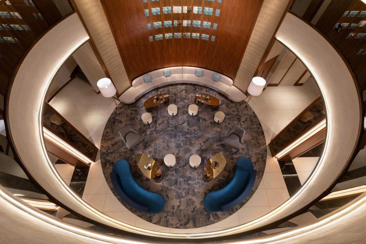 Khách sạn Sheraton Grand 5*