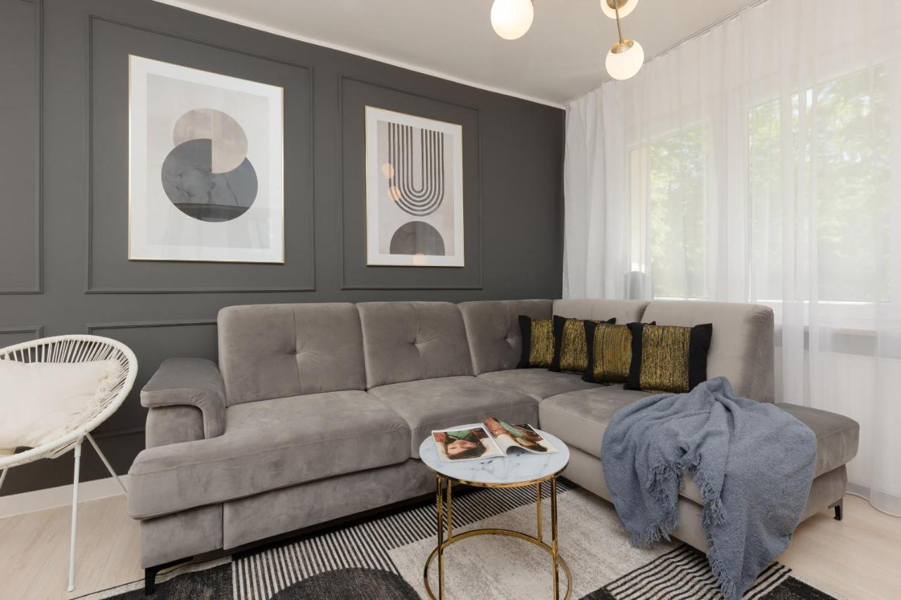 Pulawska Elegant Mokotow By Renters Apartment Warsaw