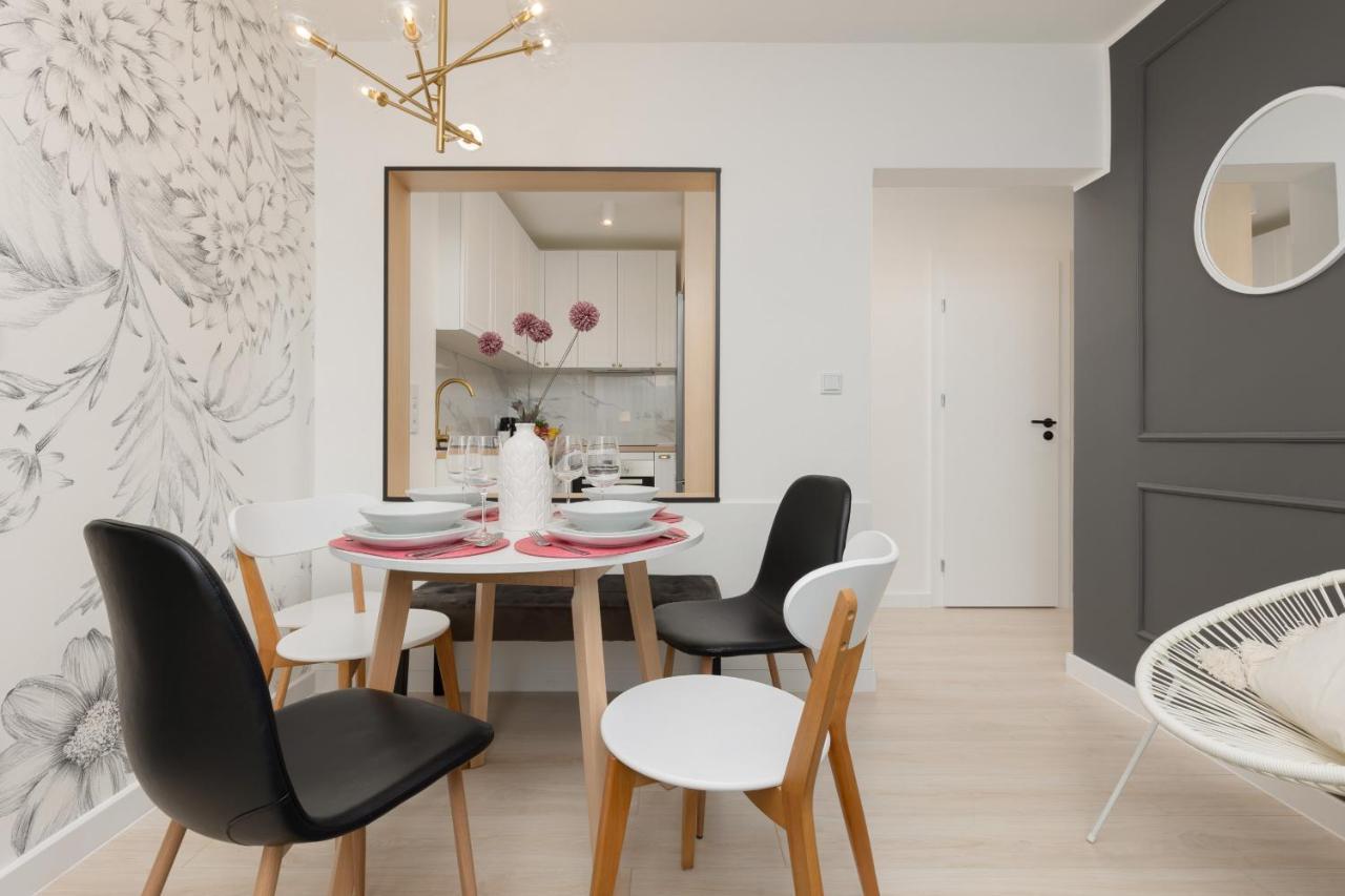 Pulawska Elegant Mokotow By Renters Apartment
