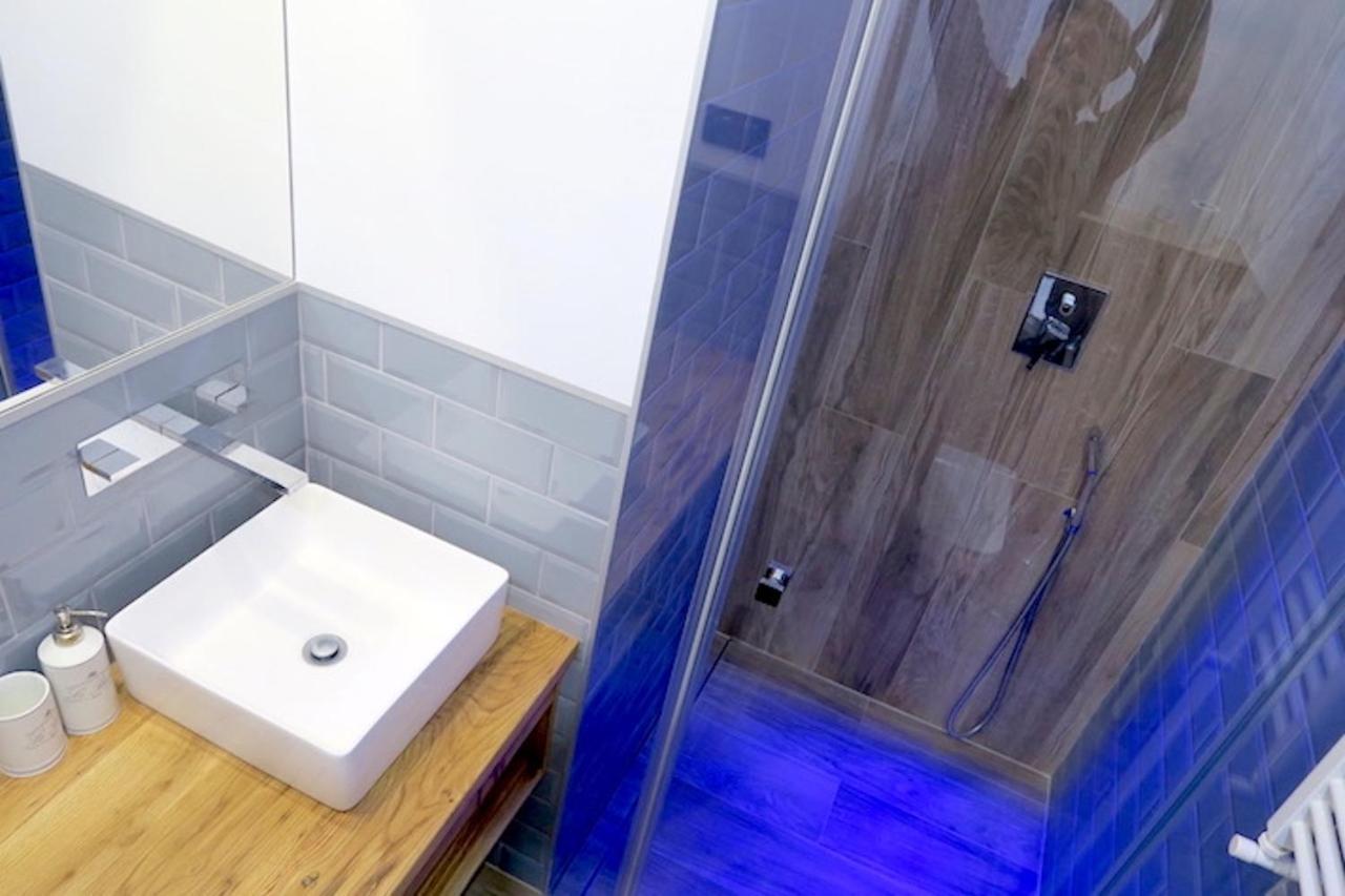 Apartament Przy Fontannie Apartment Warsaw