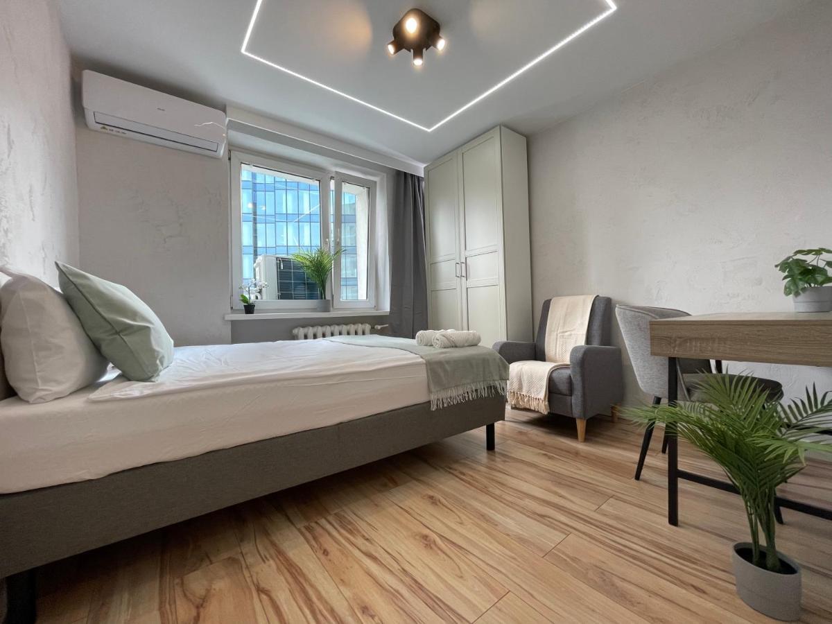 Emilii Plater 55 - Modern Full Apartment Warsaw