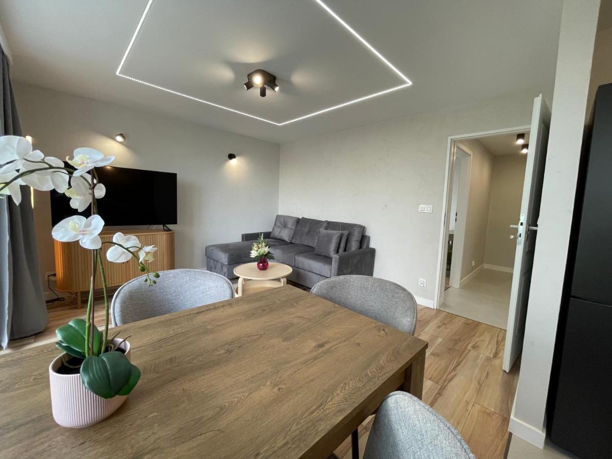 Apartment Emilii Plater 55 - Modern Full Warsaw