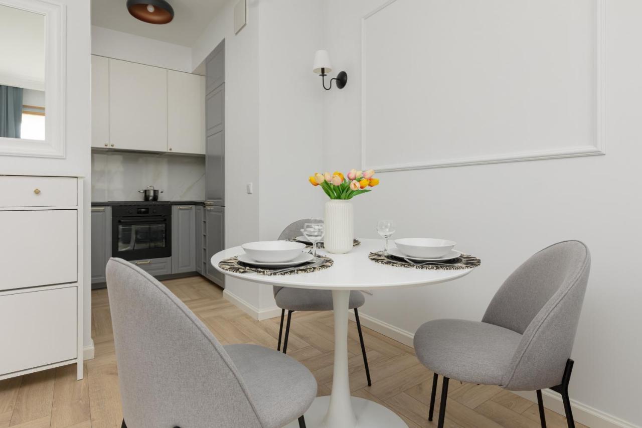 Stylish Kolejowa & Parking & Balcony By Renters Apartment