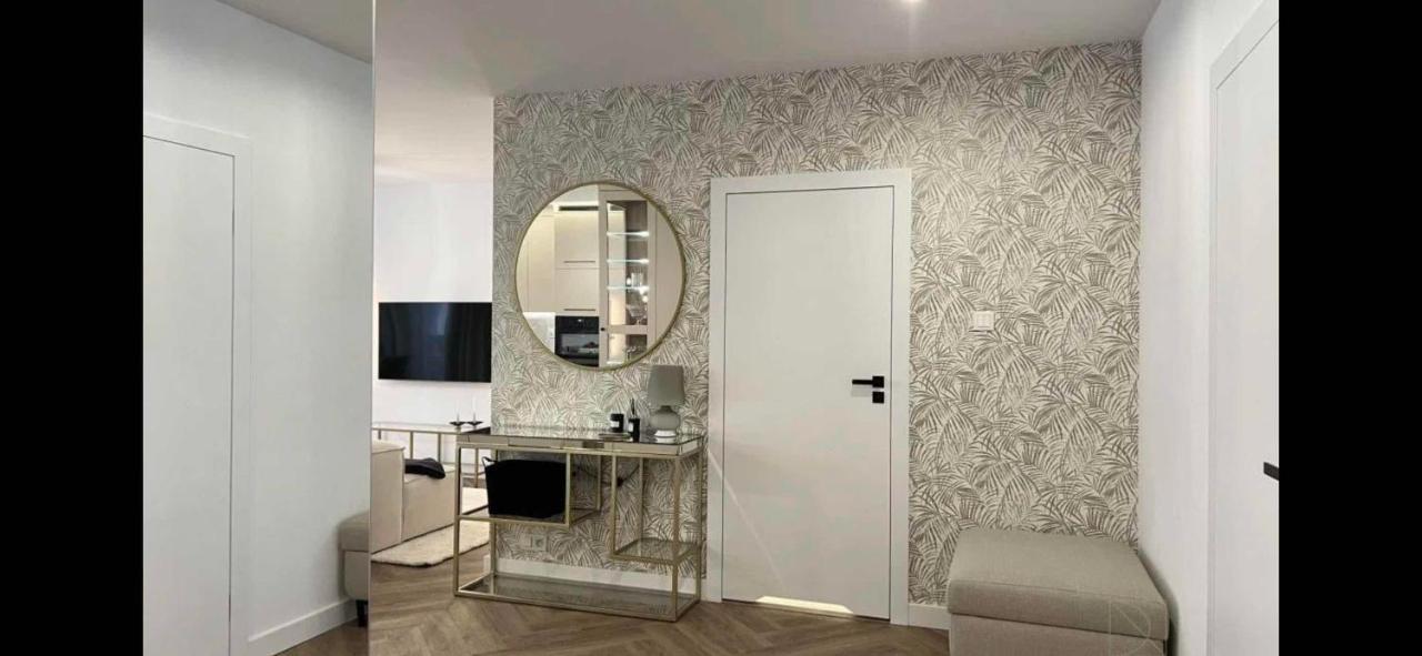 Warszawa Apartment *