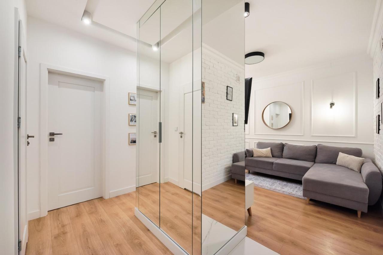 Apartment Lewartowskiego Luxury Lovely