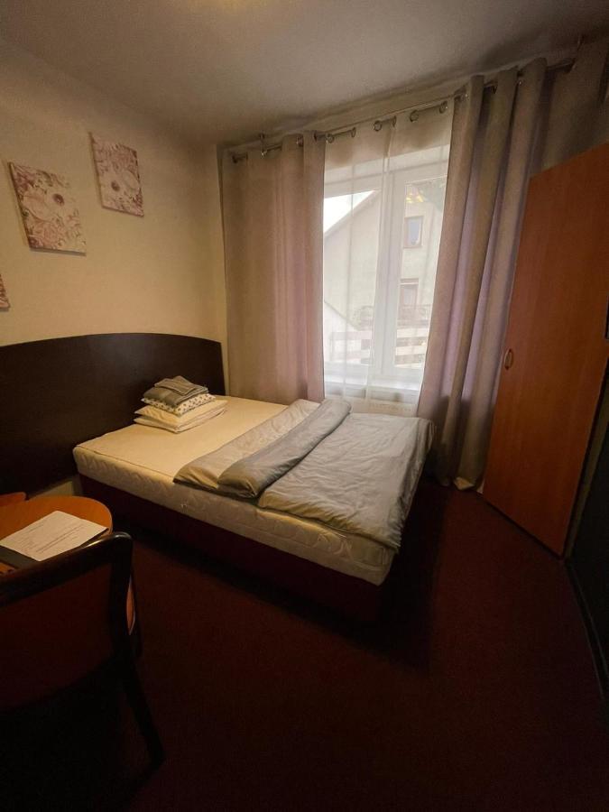 Homestay Kaskada Lomianska 33 *
