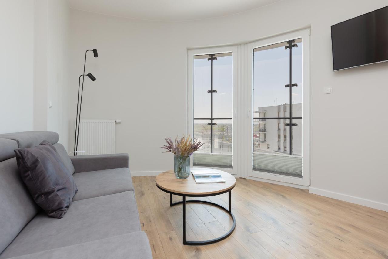 Business Kasprzaka With Parking By Renters *