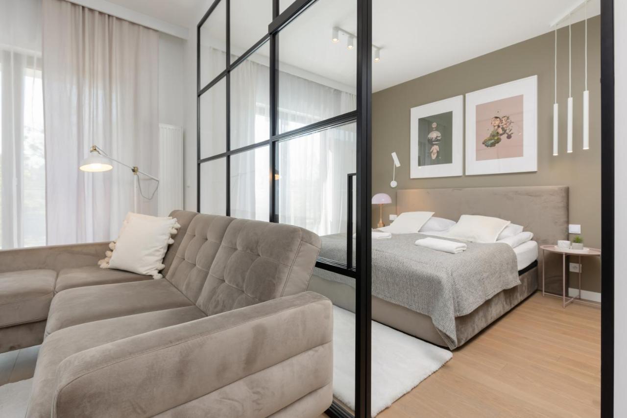 Apartment Boutiq Park Elegant With Parking By Renters Warsaw