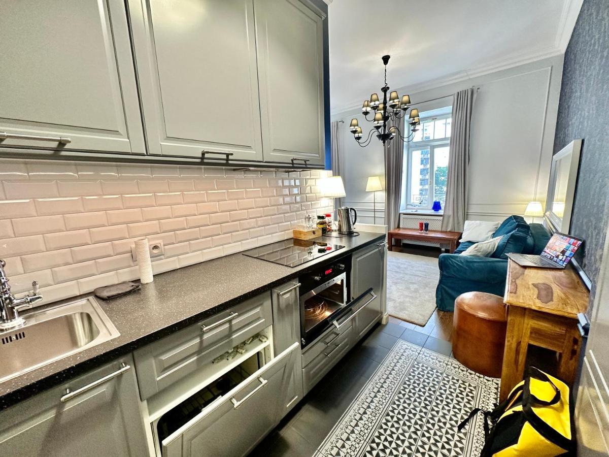 Decor Metro Wifi 300 Mbs 65tv Netflix Hbo Apartment