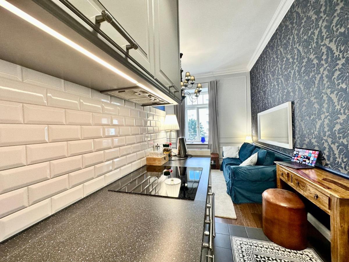 Decor Metro Wifi 300 Mbs 65tv Netflix Hbo Apartment